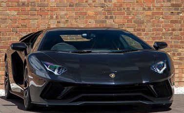 Lamborghini Aventador S LP740-4 1