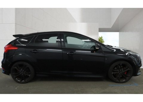 Ford Focus 2.0T EcoBoost ST-3 Hatchback 5dr Petrol Manual Euro 6 (s/s) (250 ps) 5