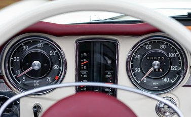 Mercedes-Benz SL Class SL Pagoda 18