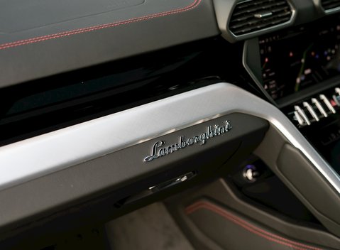 Lamborghini Urus 19