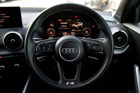 Audi Q2 TFSI S LINE 15