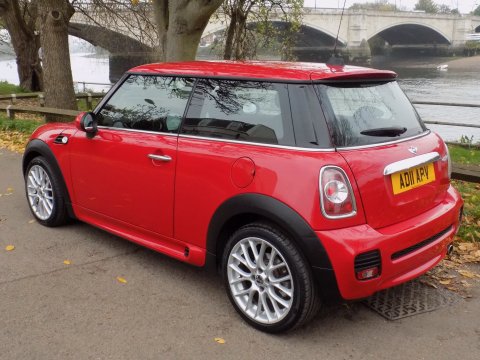 Mini Hatch COOPER 2