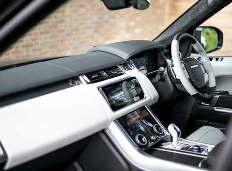 Land Rover Range Rover Sport 5.0 SVR 17