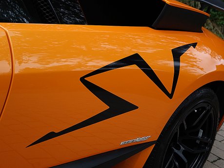 Lamborghini Murcielago LP 670-4 SV