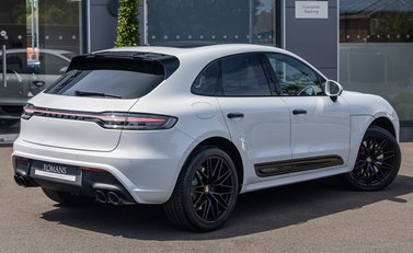 Porsche Macan GTS 4