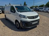 Vauxhall Vivaro SWB L1H1 [SOLD MM] Low Roof F2700 Dynamic Air Con Sensors EURO 6 4