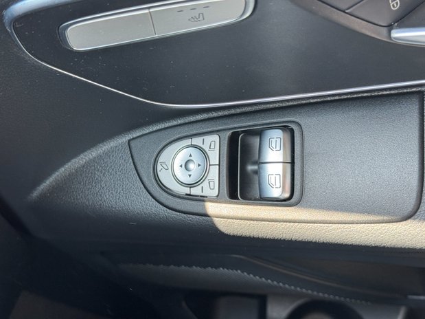 Mercedes-Benz Vito Crew Cab AUTO LWB L2H1 Sport 119 Camera Nav Sensors EURO 6 26