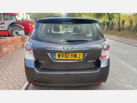 Toyota Verso 2.0 Verso TR D-4D 5dr 14