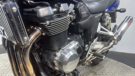 Suzuki GSX1400 2003 30K VERY CLEAN MUSCLE BIKE NEW MOT 1400CC NAKED 24