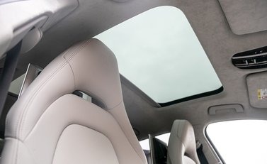 Porsche Panamera Turbo S E-Hybrid 18