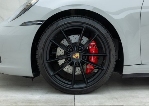 Porsche 911 Targa 4S (992)