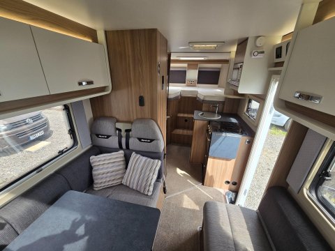 Swift Escape 684 Motor Home 22