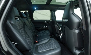 Land Rover Range Rover Sport 5.0 SVR Carbon Edition 15