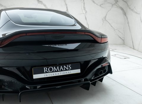 Aston Martin Vantage V8 34