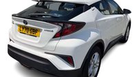 Toyota C-HR 1.8 VVT-h GPF Icon SUV 5dr Petrol Hybrid CVT Euro 6 (s/s) (122 ps) 3