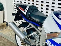 Suzuki GSX-R GSXR 1000 K1 14
