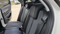Peugeot 3008 2.0 BlueHDi Allure SUV 5dr Diesel EAT Euro 6 (s/s) (180 ps) 23