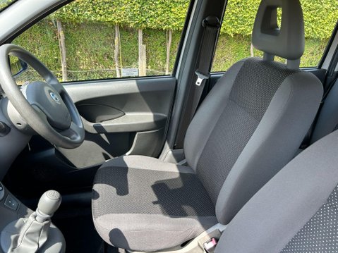 Fiat Panda 1.1 Active 5dr 15