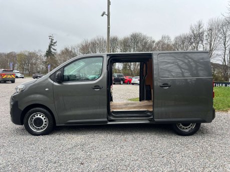 Peugeot Expert 2.0 Expert Professional Premium L1 Blue HDi 11