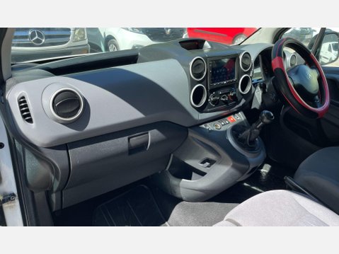 Peugeot Partner 1.6 eHDi 750 SE Panel Van 4dr Diesel Manual L2 (s/s) (134 g/km, 90 bhp) 34