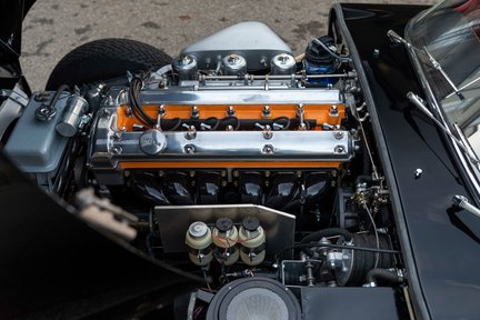 Jaguar E-Type 3.8 Flat Floor Roadster 24