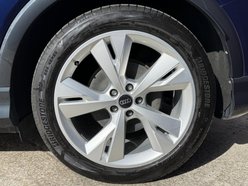 Audi Q4 40 S line SUV 5dr Electric Auto 82kWh (204 ps) 16