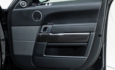 Land Rover Range Rover Sport 5.0 SVR Carbon Edition 22