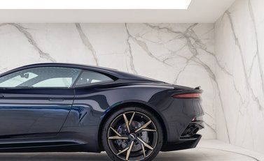 Aston Martin DBS Superleggera 31