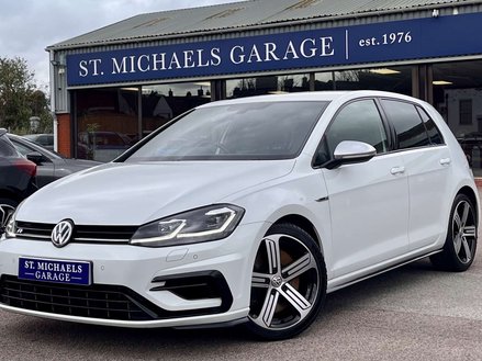 Volkswagen Golf 2.0 Golf R TSi 4WD 5dr