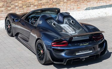 Porsche 918 Spyder Weissach 11