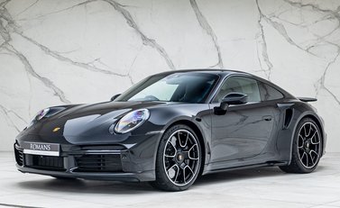 Porsche 911 Turbo S (992) 6