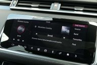 Land Rover Range Rover Velar R-DYNAMIC SE 24