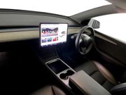 Tesla Model Y SUV 5dr Electric Auto RWD (346 ps) Pan Roof - Sat Nav - Alloys 14