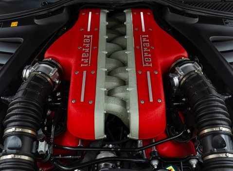 Ferrari GTC4 Lusso V12 42