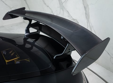 Mercedes-Benz Amg GT BLACK SERIES 38