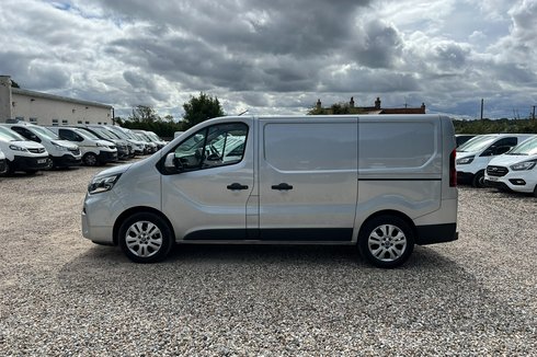 Nissan Primastar SWB L1H1 Low Roof Air Con Alloys Sensors Cam EURO 6 NO VAT
