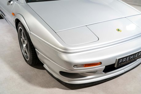 Lotus Esprit SPORT 350. 1 OF 42 RHD. SUPERB EXAMPLE. COMPREHENSIVE HISTORY. FRONT PPF 32