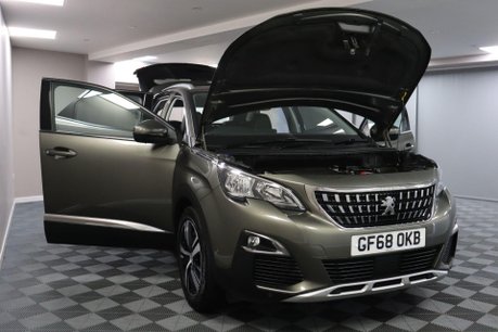 Peugeot 3008 S/S ALLURE 15