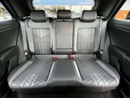 Volkswagen T-Roc 1.5 T-Roc R-Line TSI Semi-Auto 5dr 71