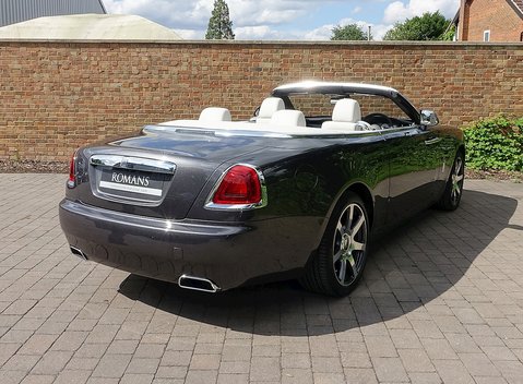 Rolls-Royce Dawn 14