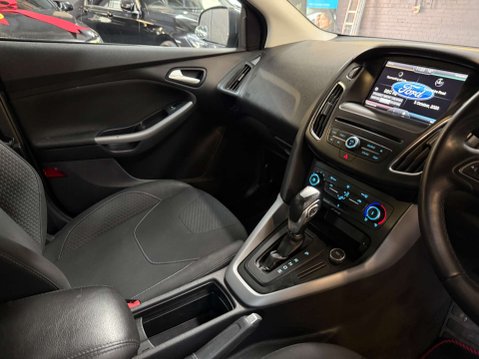 Ford Focus 1.6 Focus Zetec Auto 5dr 18