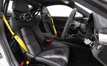 Porsche 911 GT3 (991.2) 10