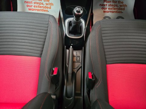 Toyota Yaris 1.33 Dual VVT-i Sport Euro 5 5dr Euro 5 18
