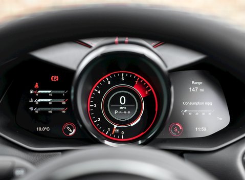 Aston Martin DBS Superleggera 21