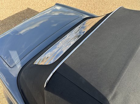 Mercedes-Benz SL Series 230 SL 40