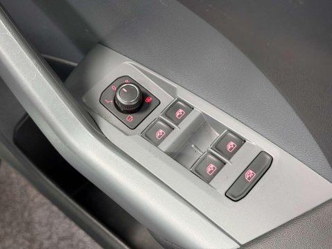 Volkswagen T-Cross 1.0 TSI R-Line SUV 5dr Petrol DSG Euro 6 (s/s) (115 ps) 42