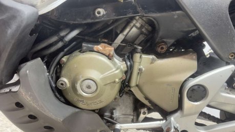 Honda XL 1000 2002 68K ADVENTURE TOURING PROJECT BIKE SPARES OR REPAIR 25