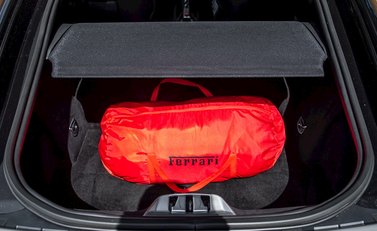 Ferrari F12 Berlinetta 32