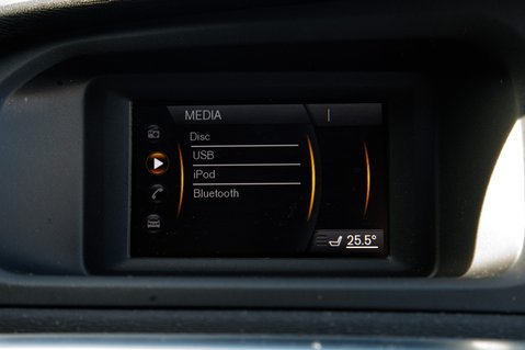 Volvo V40 T2 MOMENTUM 27