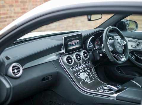 Mercedes-Benz C Class C63 S Coupe 17